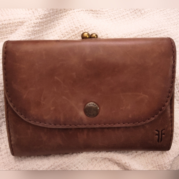 Frye Melissa Clip Purse - Picture 1 of 9